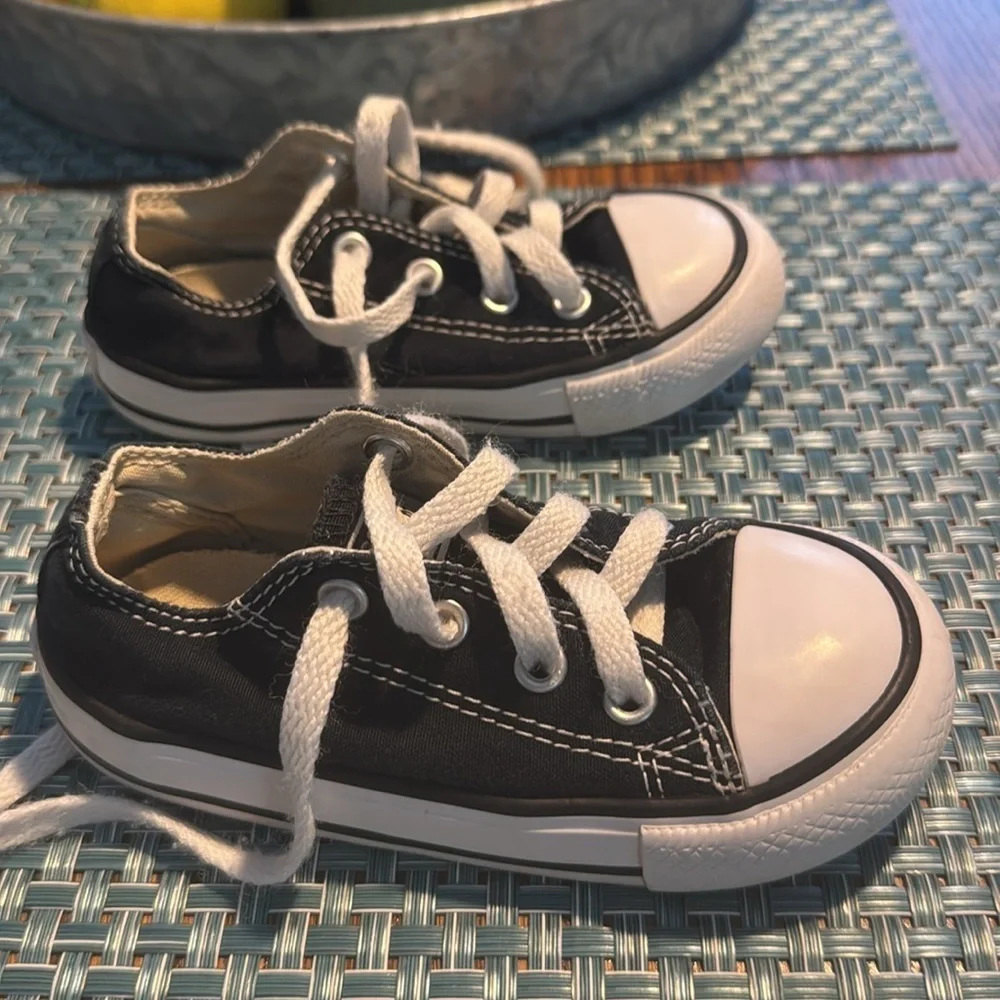 Converse All-Star Black & White Chuck Taylor Sneakers - Size 7 Toddler